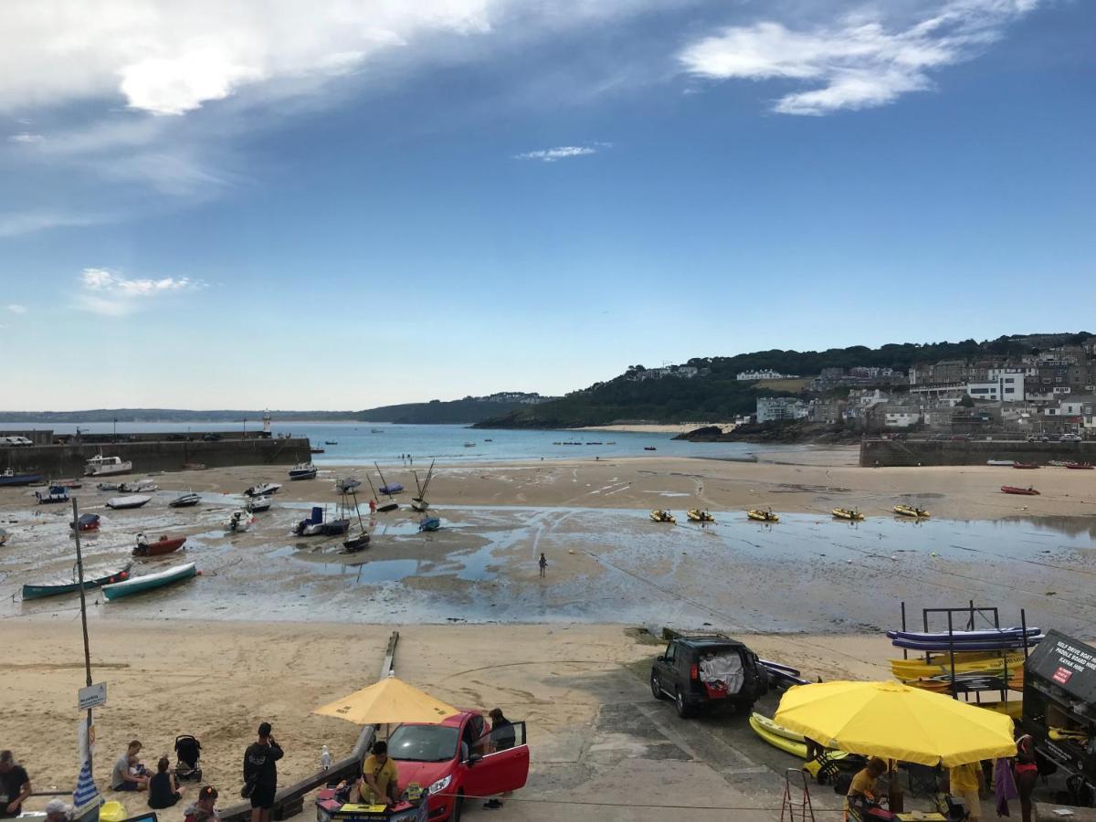 Modern Studio Apartment With Stunning Views! St Ives  Bagian luar foto