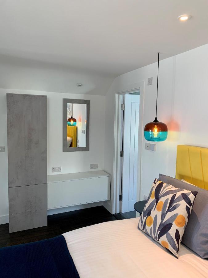 Modern Studio Apartment With Stunning Views! St Ives  Bagian luar foto