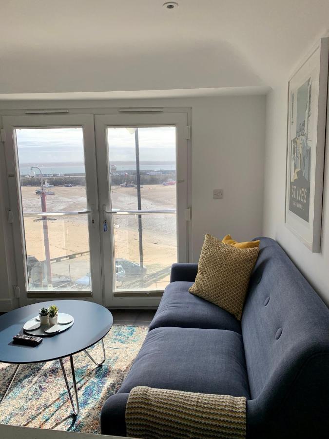 Modern Studio Apartment With Stunning Views! St Ives  Bagian luar foto