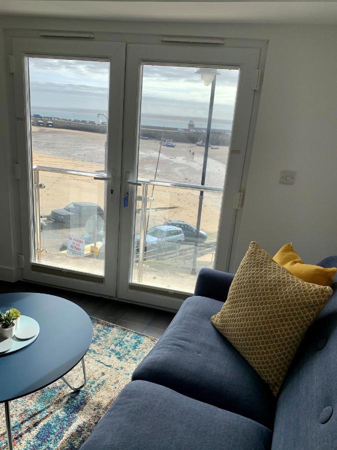 Modern Studio Apartment With Stunning Views! St Ives  Bagian luar foto
